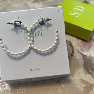 Stella & Dot Pearl Hoop Earrings